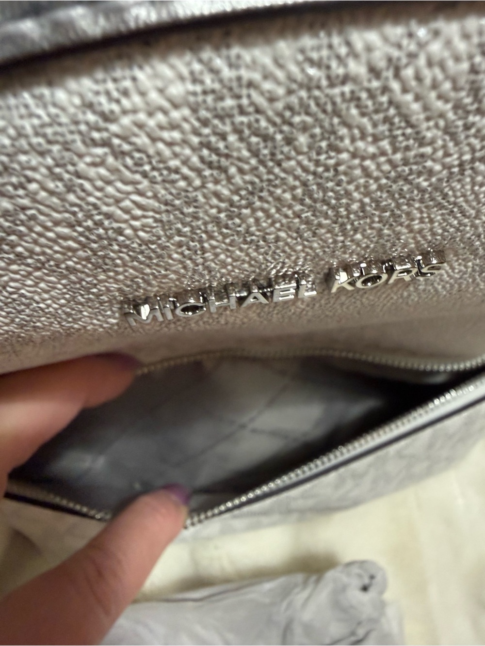 Michael Kors White MK Logo Mini Backpack - Picture 4 of 6